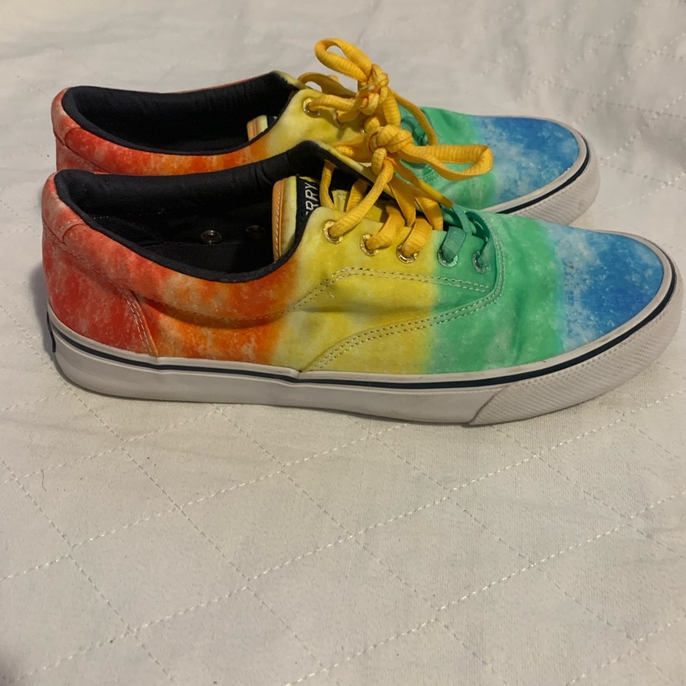 Sperry - Picture 4 of 8